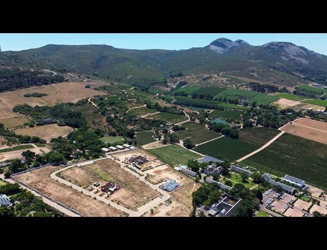 897M² VACANT LAND FOR SALE IN COURTRAI